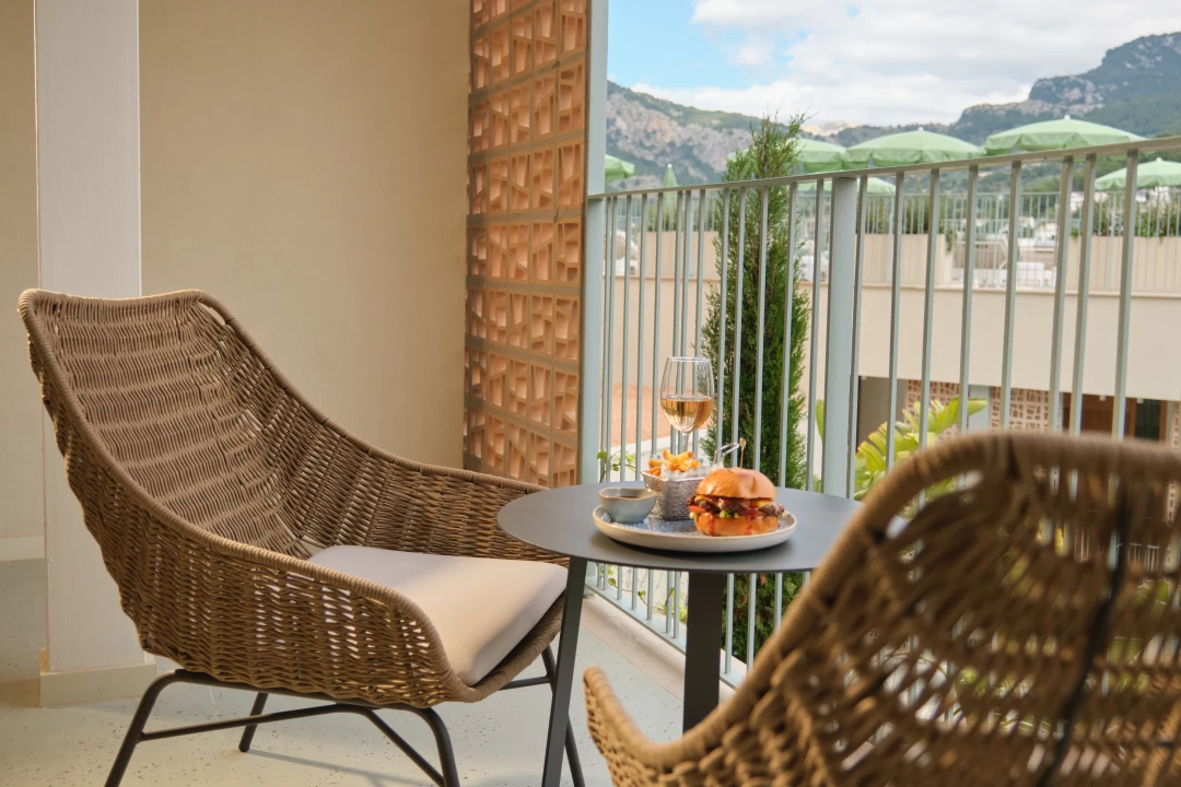 Junior Suite Mountain View